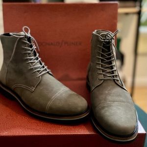 Brand New Donald Pliner Boots
